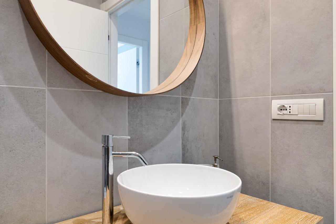 Fontana Di Trevi!! Comfy&Elegant 3Bedroom 2Bath Рим Екстер'єр фото